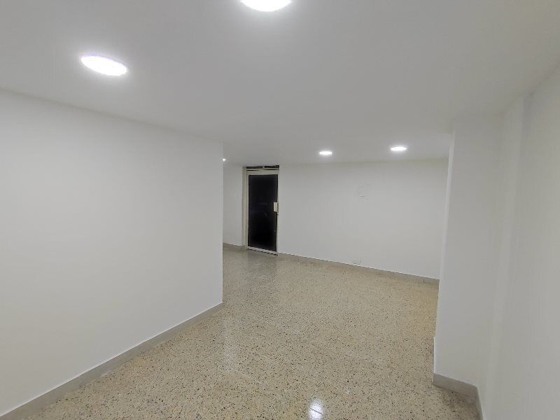 Local en venta Antioquia Medellín Urbanizacion Islas Del Sol 74 m2 Habitaciones 0 Baños 2 Garajes 0 Precio $490000000
