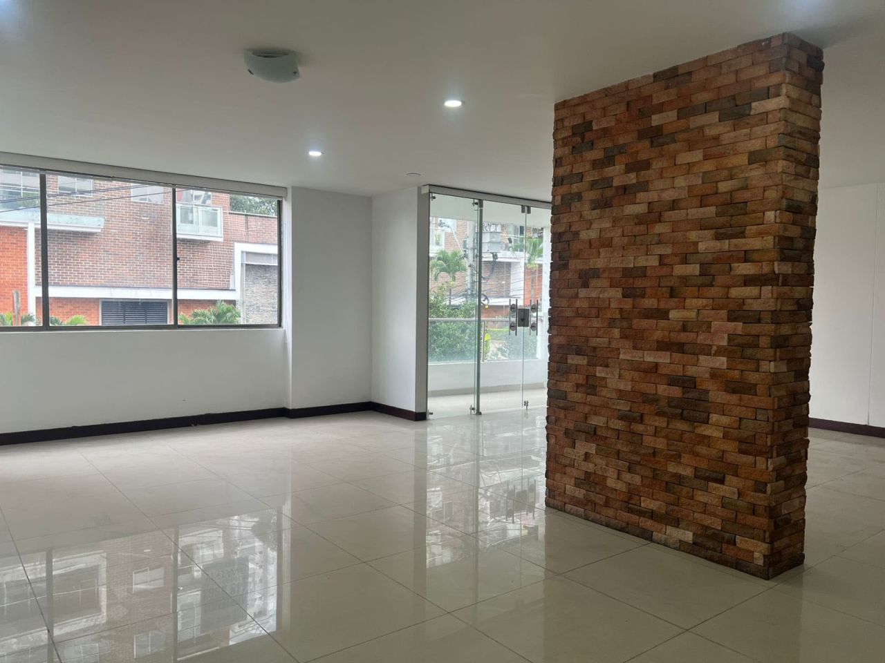 Apartamento en arriendo Antioquia Envigado La Abadia 244 m2 Habitaciones 4 Baños 3 Garajes 1 Precio $5150000