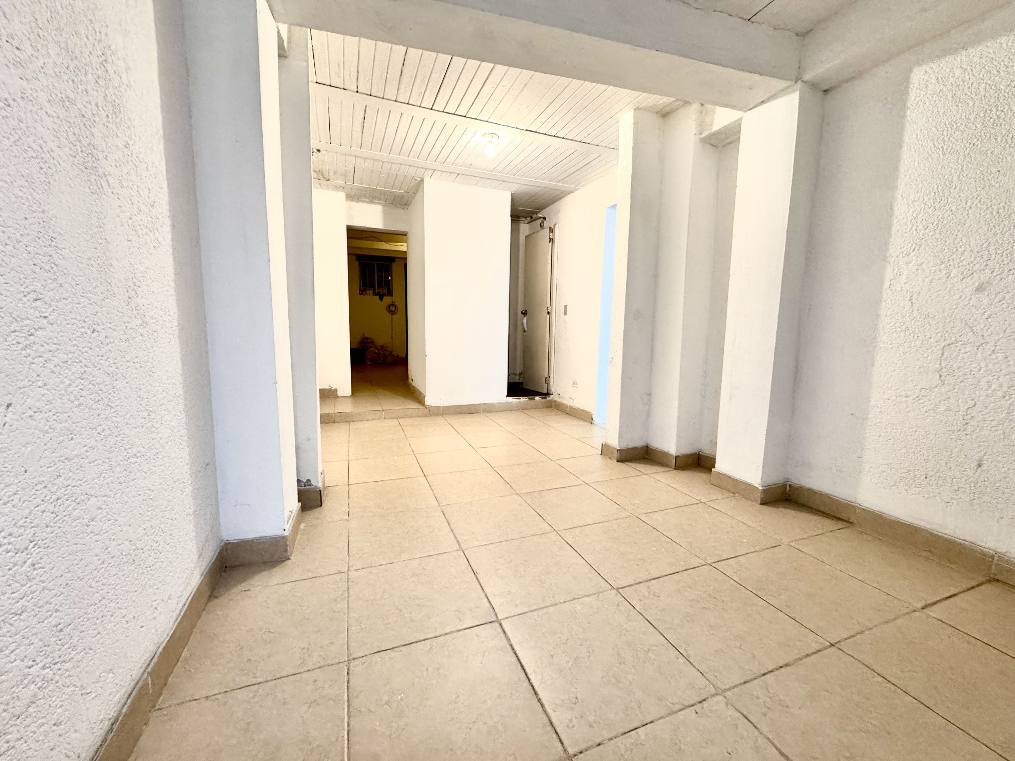 Bodega en arriendo Cundinamarca Bogotá Madelena Iii Y Iv 60 m2 Habitaciones 0 Baños 1 Garajes 1 Precio $2100000