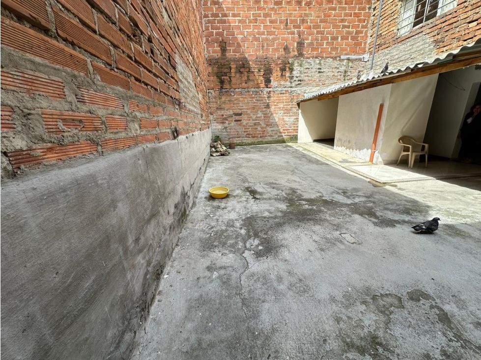 Casa en arriendo Antioquia Medellín San Bernardo 200 m2 Habitaciones 4 Baños 2 Garajes 0 Precio $5000000