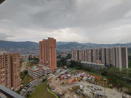 Apartamento en arriendo Antioquia Itagüí Calatrava 65 m2 Habitaciones 3 Baños 2 Garajes 1 Precio $2600000