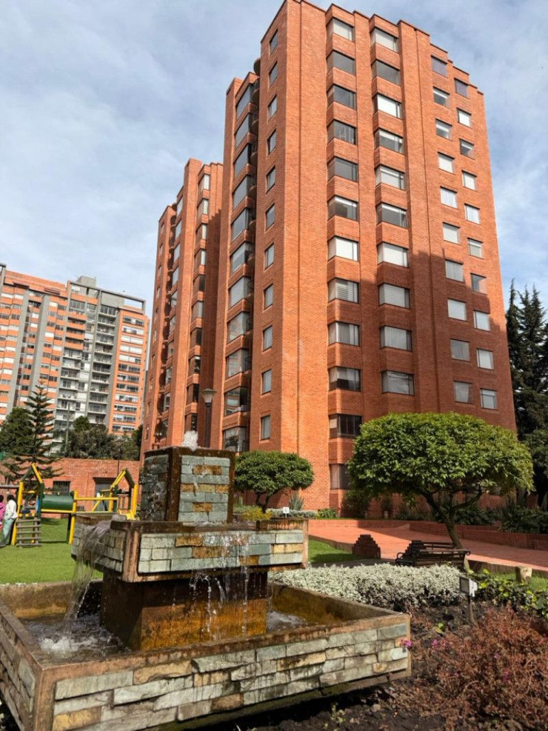 Apartamento en arriendo Cundinamarca Bogotá Foledo 140 m2 Habitaciones 3 Baños 3 Garajes 2 Precio $7500000