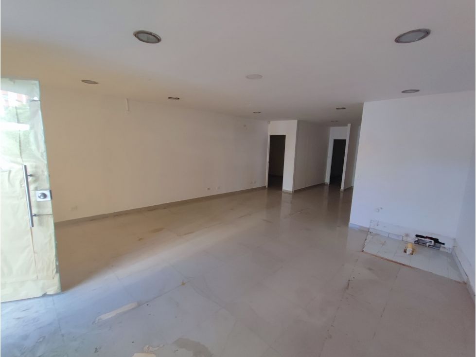 Local en arriendo Bolívar Cartagena Chino 130 m2 Habitaciones 0 Baños 2 Garajes 3 Precio $4000000