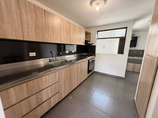 Apartamento en arriendo Antioquia Medellín La Florida 145 m2 Habitaciones 4 Baños 3 Garajes 2 Precio $5700000