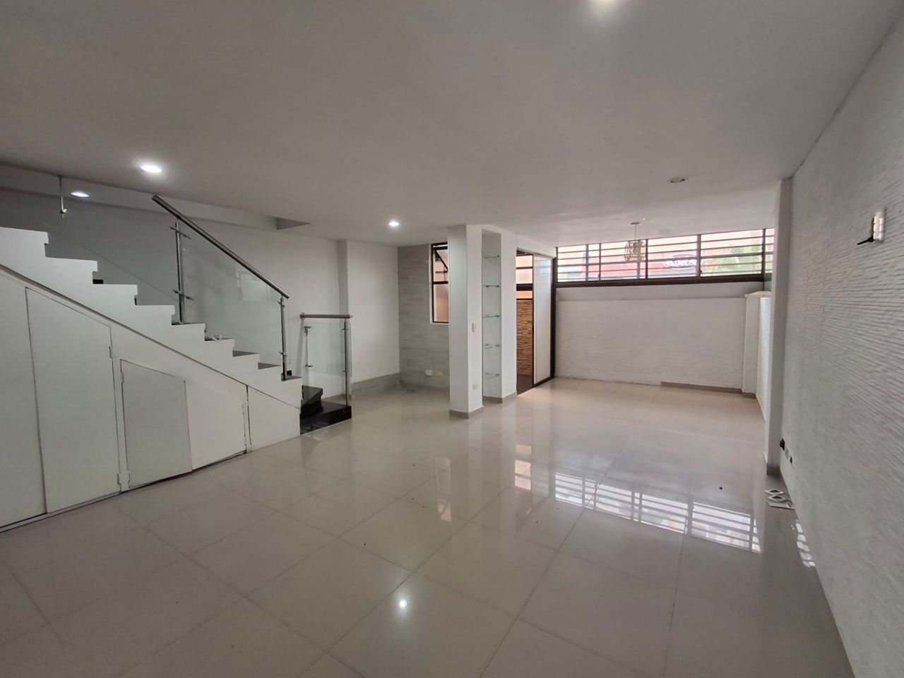 Casa en venta Tolima Ibagué Ub La Esperanza 165 m2 Habitaciones 4 Baños 4 Garajes 2 Precio $550000000