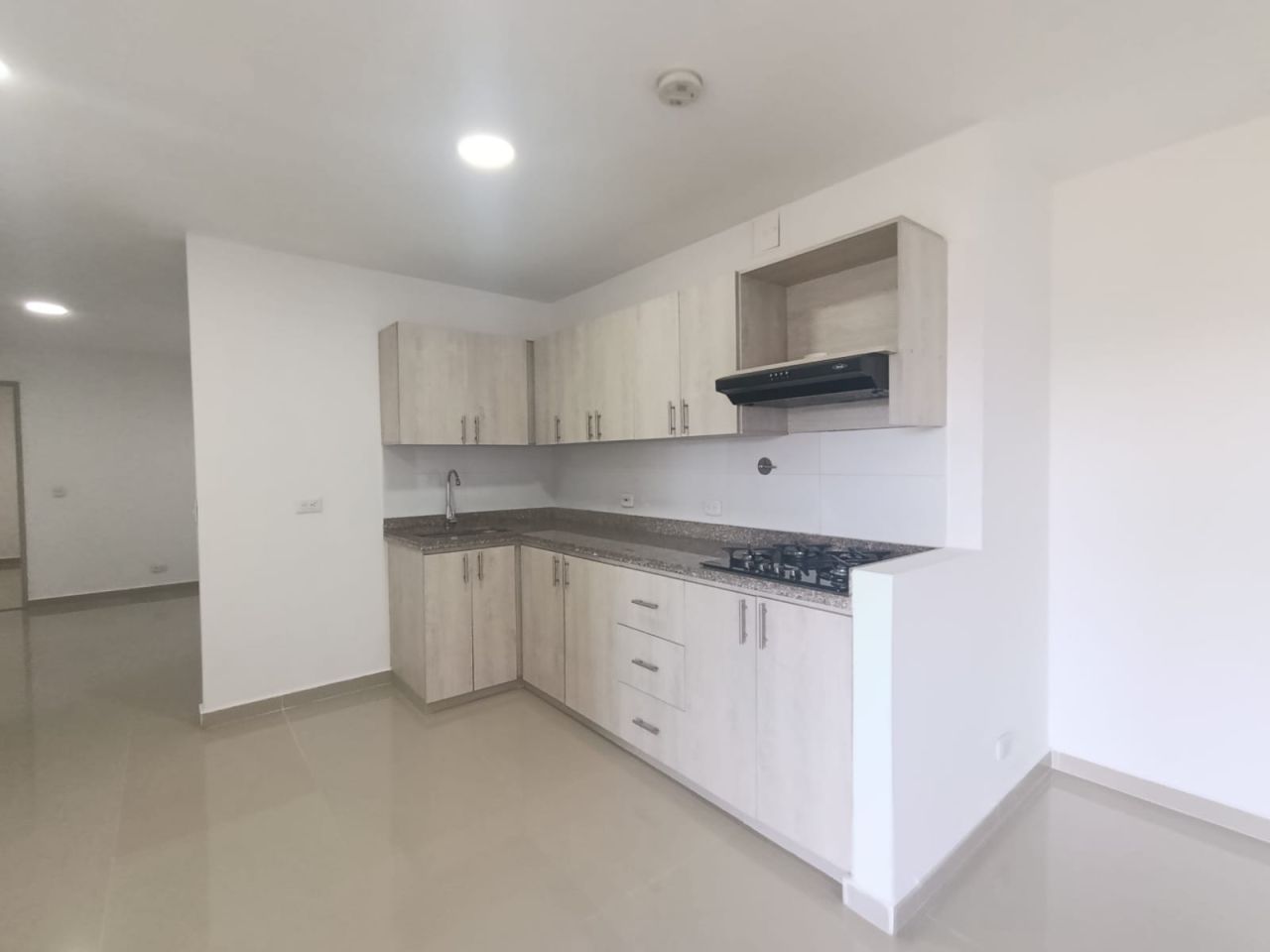 Apartamento en arriendo Antioquia Rionegro Cuatro Esquinas 94 m2 Habitaciones 3 Baños 2 Garajes 1 Precio $2800000