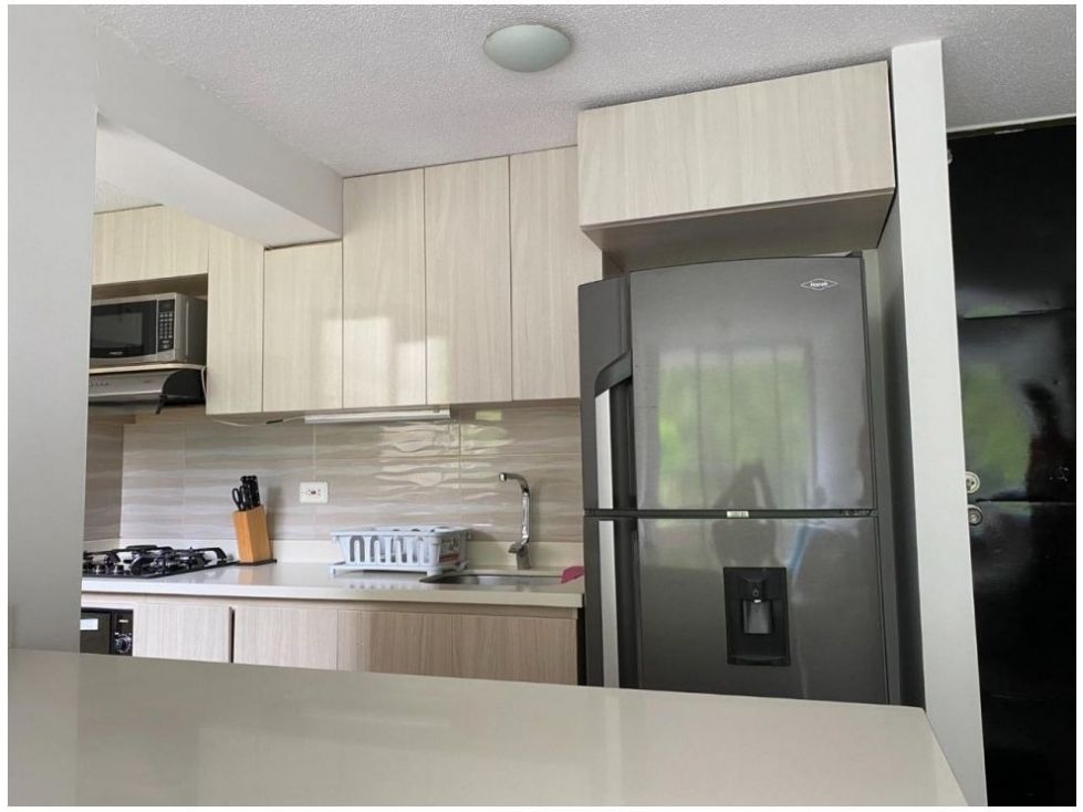 Apartamento en venta Antioquia Medellín Loma De Los Bernal 56 m2 Habitaciones 3 Baños 2 Garajes 0 Precio $390000000