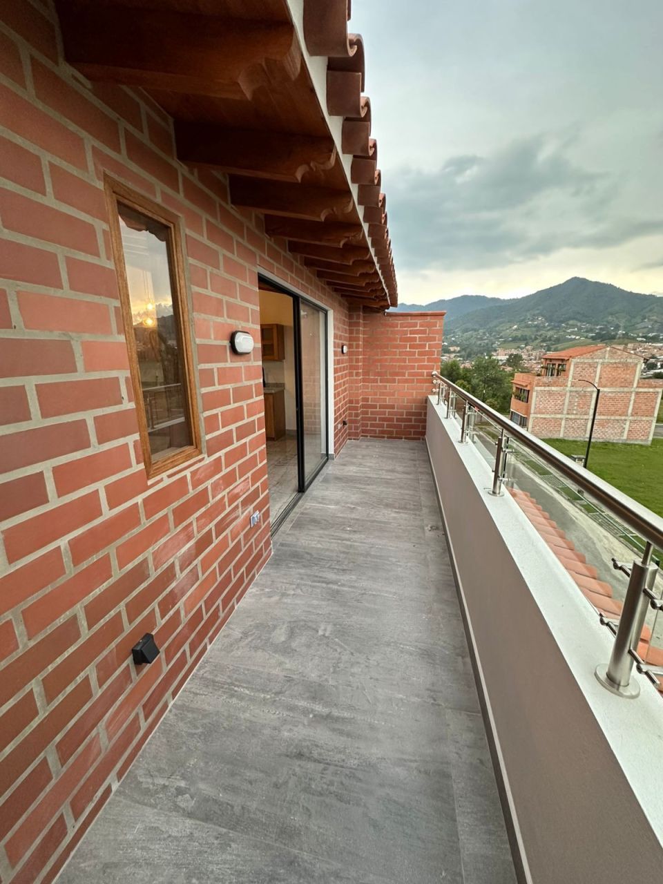 Apartamento en venta Antioquia El Carmen De Viboral La Alhambra 74 m2 Habitaciones 2 Baños 2 Garajes 0 Precio $305000000