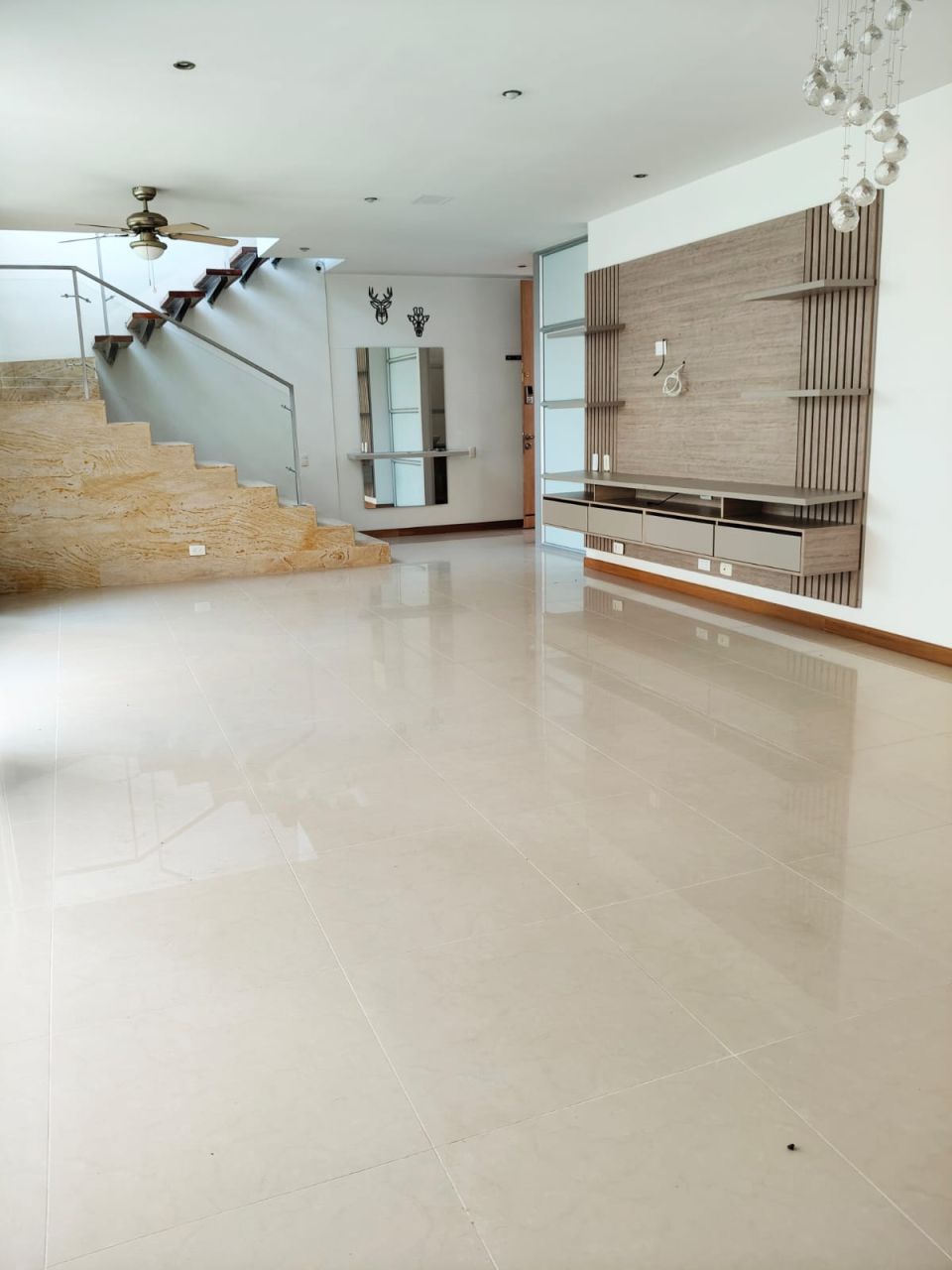 Casa en arriendo Antioquia Medellín Los Balsos No 2 280 m2 Habitaciones 4 Baños 5 Garajes 2 Precio $13800000