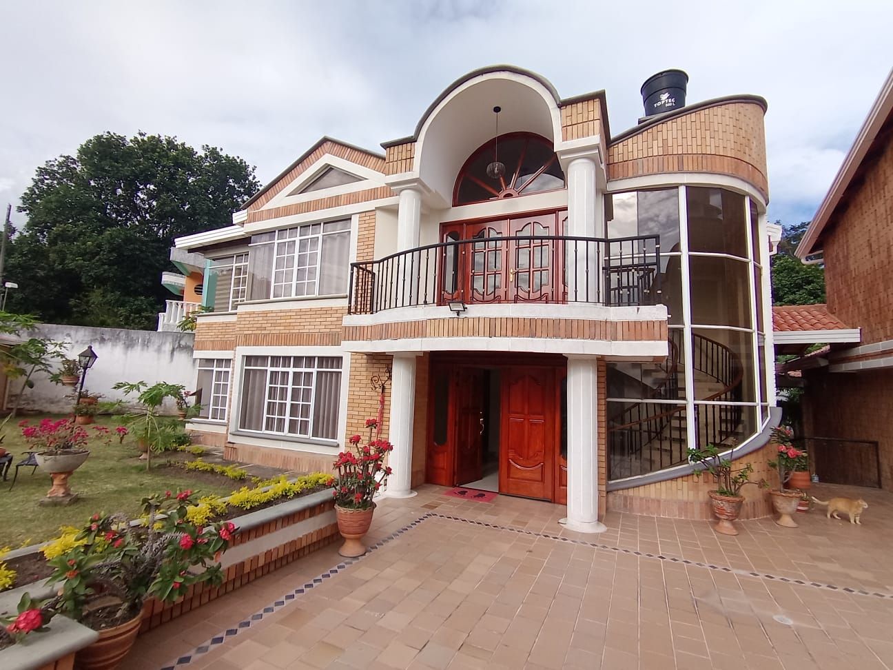 Casa Campestre en arriendo Santander Piedecuesta Bosques De Aranjuez 280 m2 Habitaciones 5 Baños 5 Garajes 3 Precio $4500000