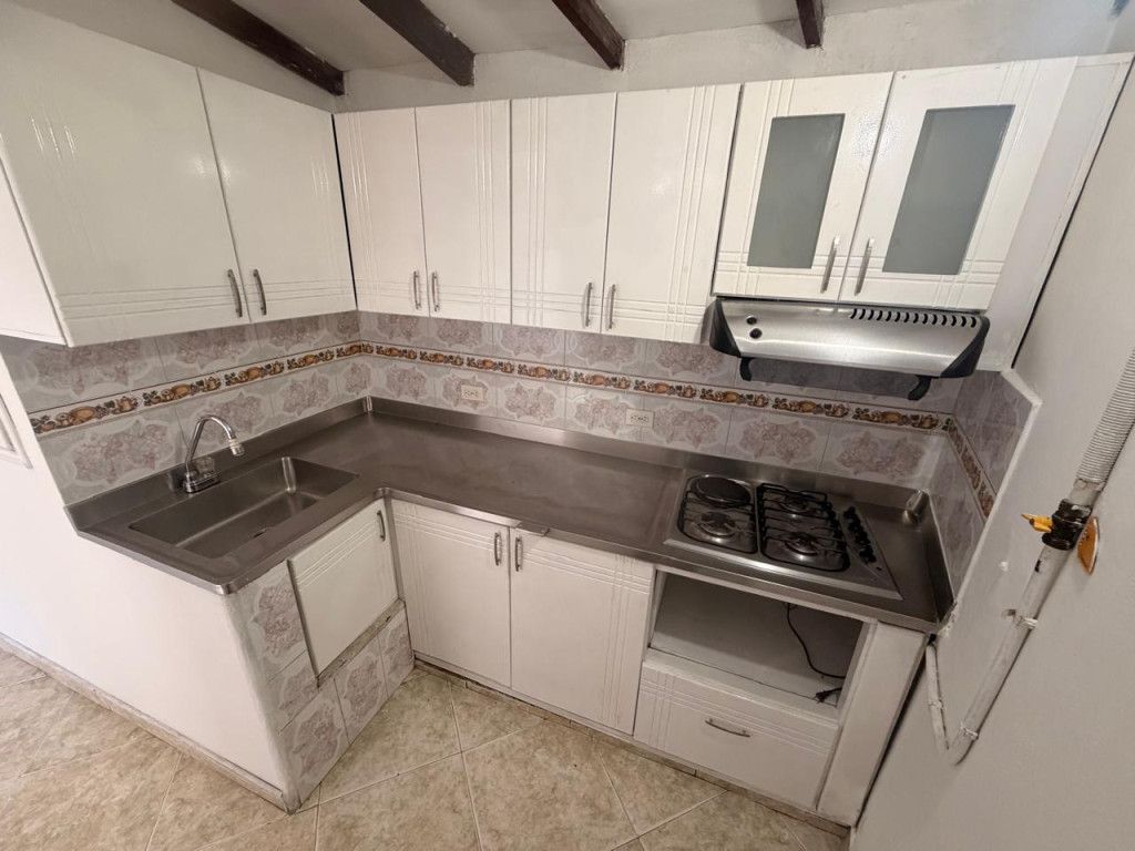 Apartamento en arriendo Antioquia Medellín Las Mercedes 80 m2 Habitaciones 3 Baños 2 Garajes 0 Precio $2300000