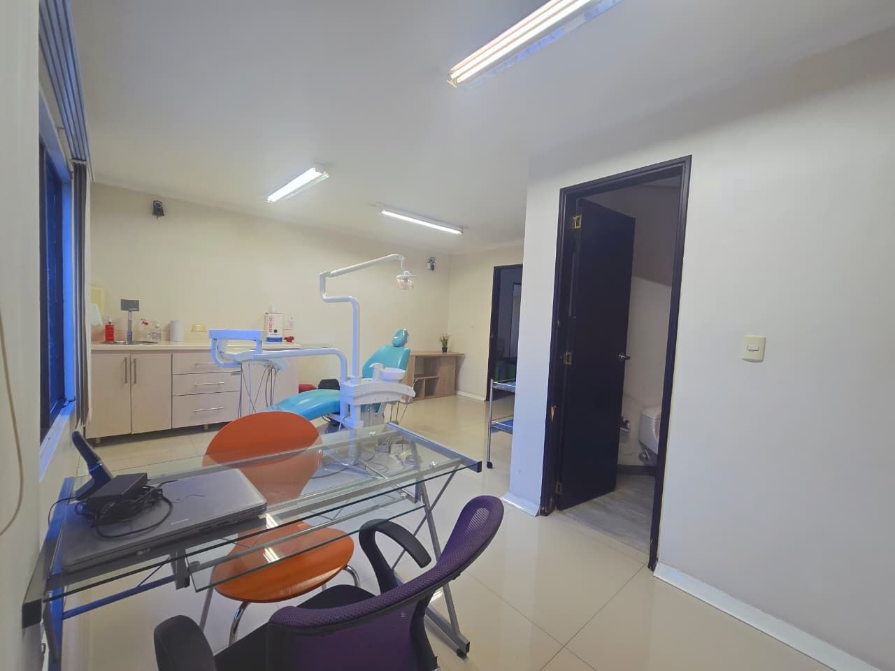 Consultorio en arriendo Antioquia Medellín San Bernardo 30 m2 Habitaciones 0 Baños 1 Garajes 0 Precio $3000000