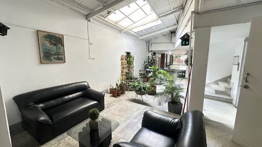 Casa en arriendo Antioquia Medellín Boston 282 m2 Habitaciones 3 Baños 4 Garajes 2 Precio $6500000