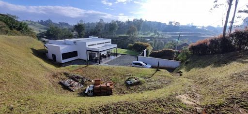 Finca en arriendo Antioquia El Carmen De Viboral La Alhambra 500 m2 Habitaciones 3 Baños 4 Garajes 6 Precio $10000000
