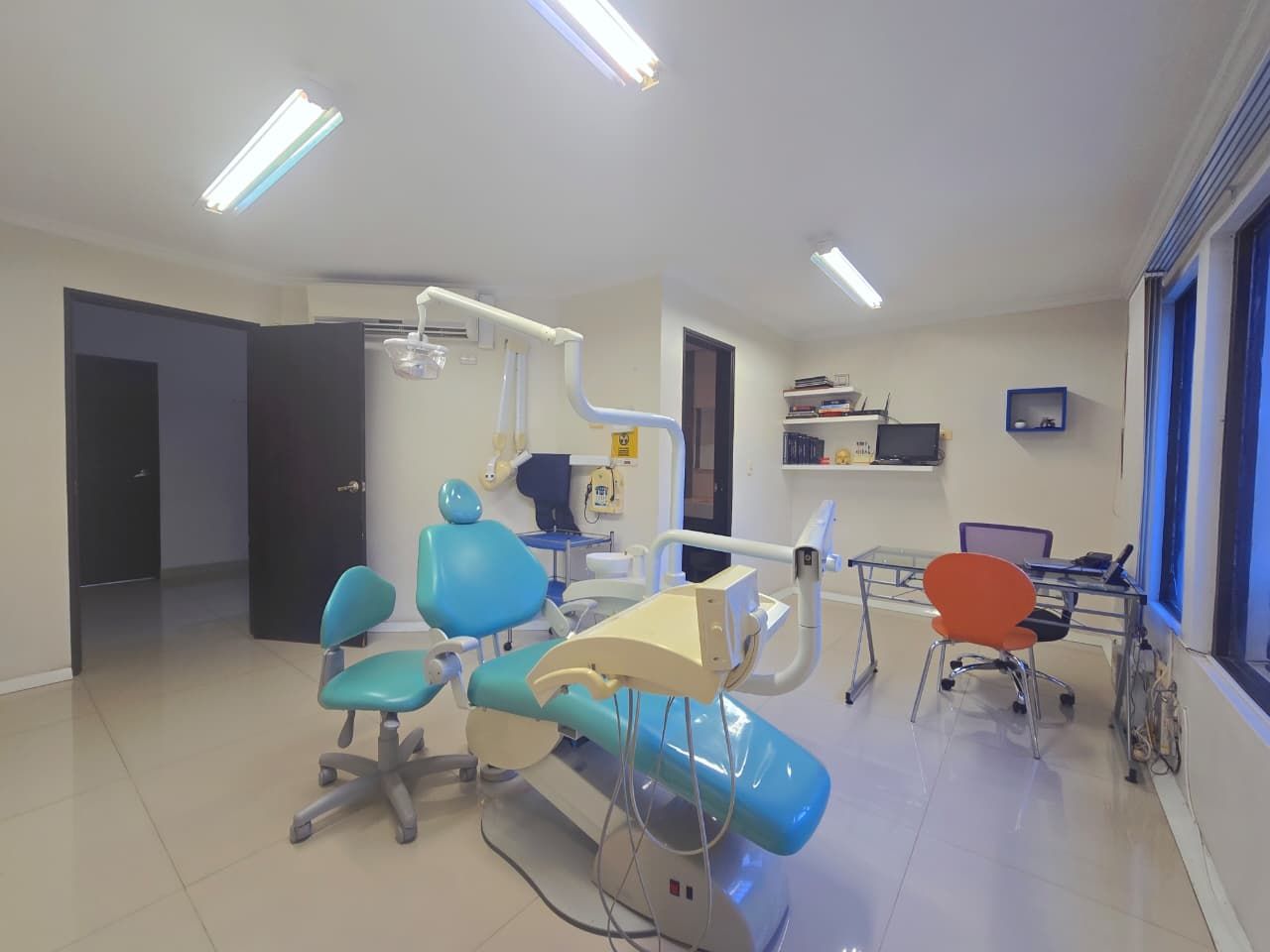 Consultorio en arriendo Antioquia Medellín San Bernardo 30 m2 Habitaciones 0 Baños 1 Garajes 0 Precio $2500000