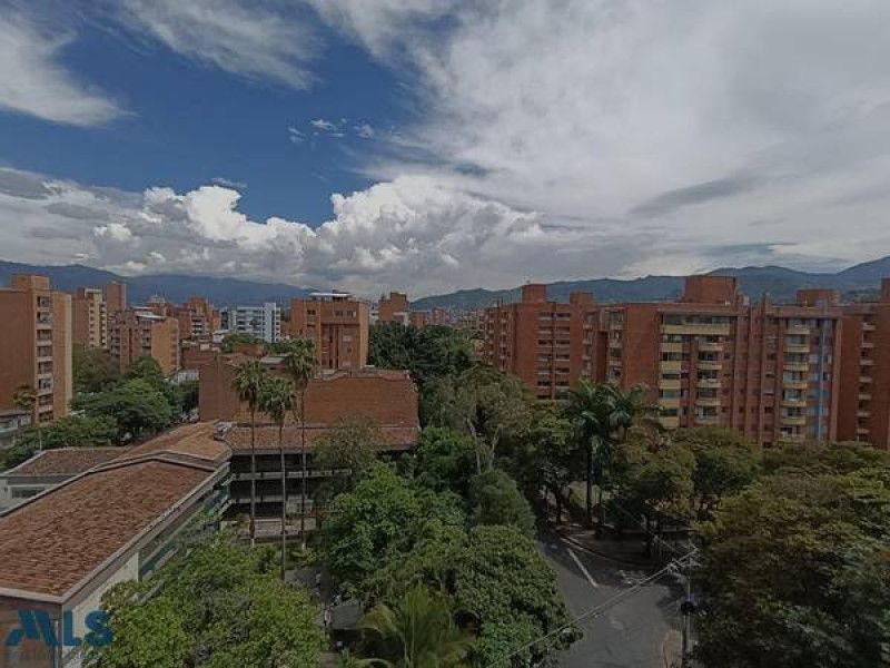 Apartamento en venta Antioquia Medellín Urbanizacion Los Laureles 90 m2 Habitaciones 3 Baños 2 Garajes 1 Precio $630000000
