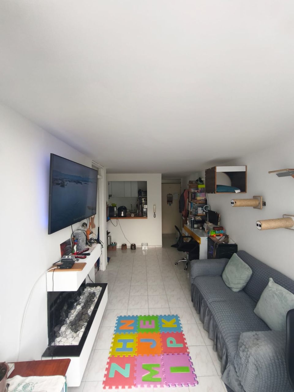Apartaestudio en venta Cundinamarca Bogotá Multifamiliar Las Brisas 42 m2 Habitaciones 1 Baños 1 Garajes 1 Precio $210000000