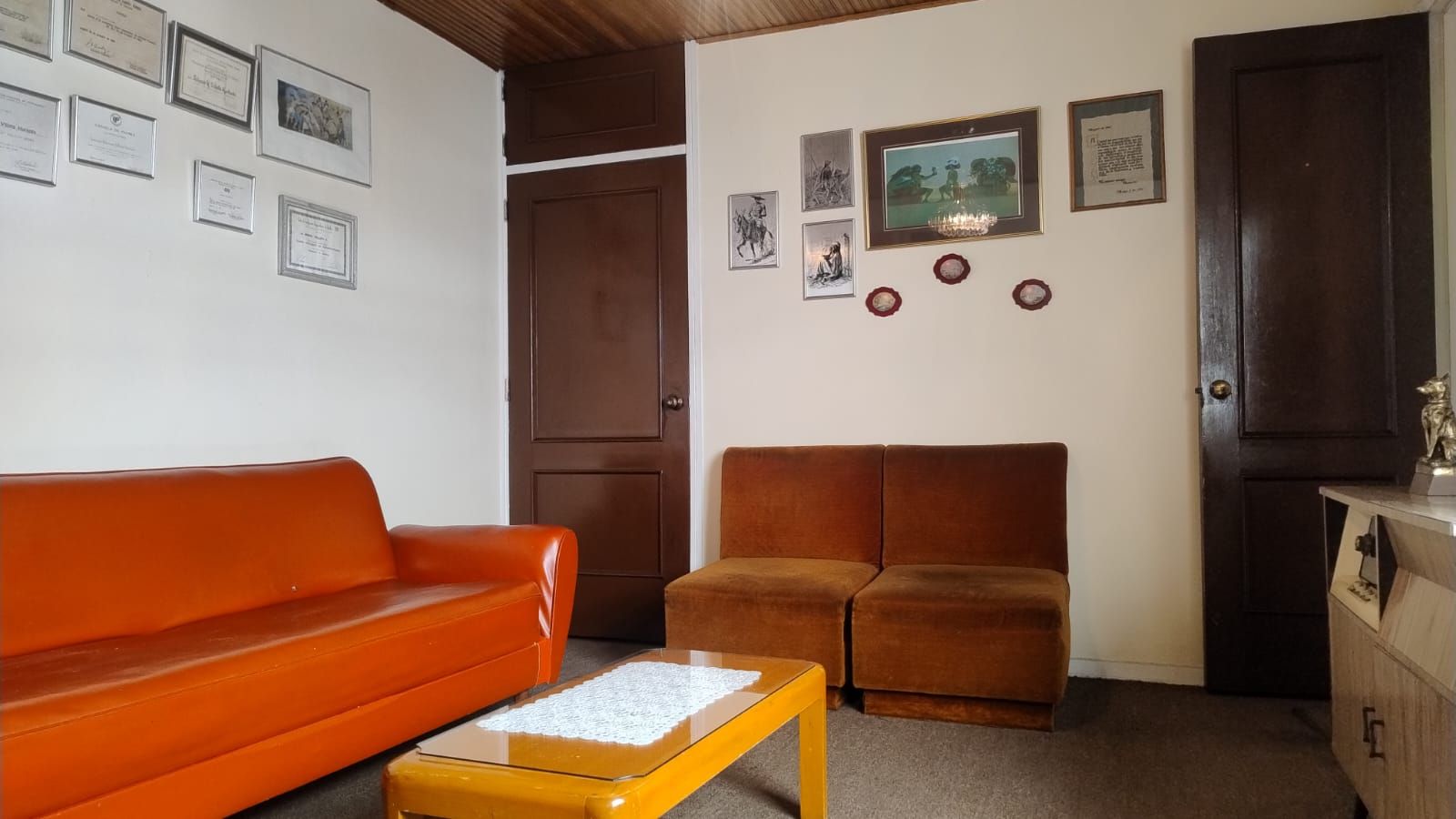 Casa en venta Cundinamarca Bogotá La Soledad 272 m2 Habitaciones 6 Baños 4 Garajes 1 Precio $1100000000