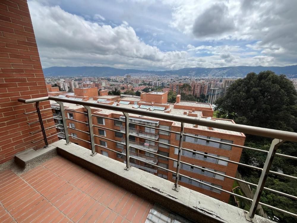 Apartamento en venta Cundinamarca Bogotá Gilmar 223 m2 Habitaciones 4 Baños 5 Garajes 3 Precio $1400000000