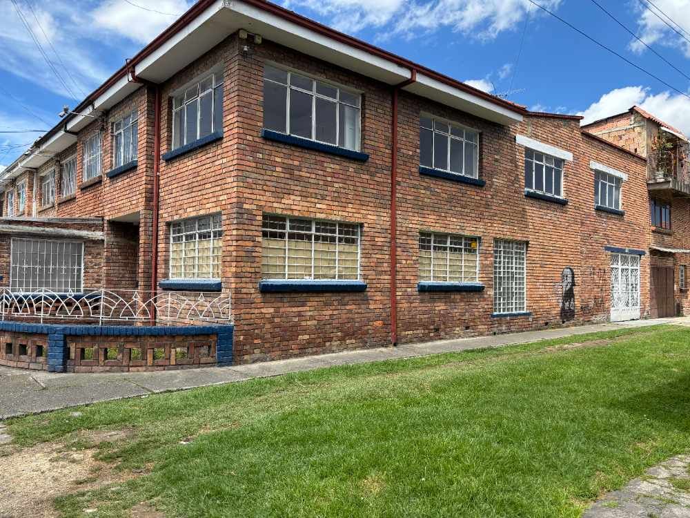 Casa en venta Cundinamarca Bogotá San Fernando 209 m2 Habitaciones 4 Baños 3 Garajes 1 Precio $940000000