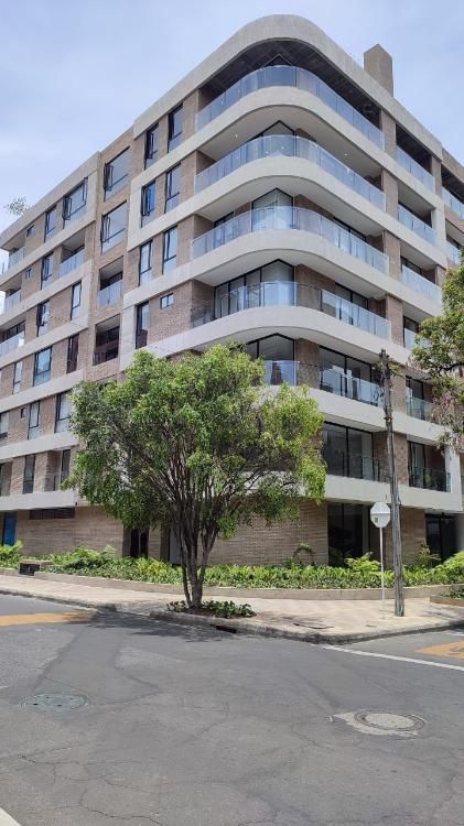 Apartamento en venta Cundinamarca Bogotá La Carolina 168 m2 Habitaciones 3 Baños 4 Garajes 3 Precio $1950000000