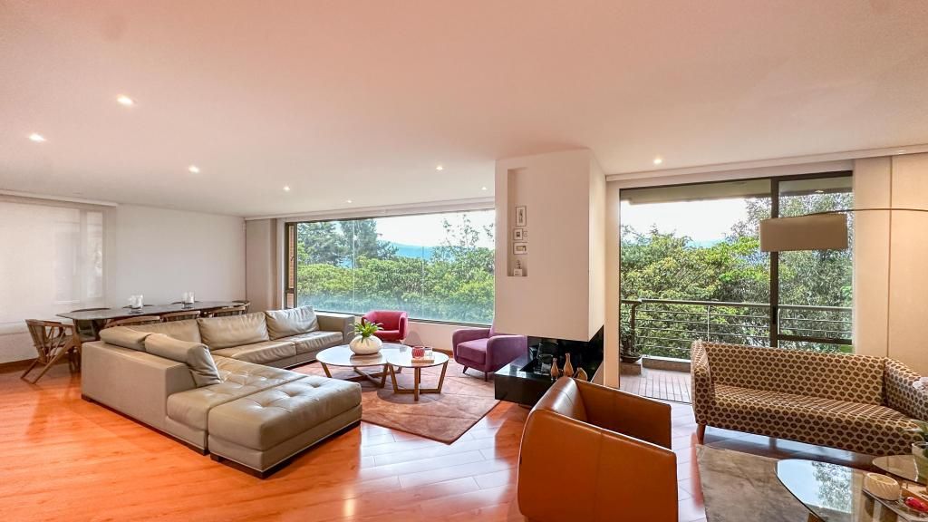 Apartamento en venta Cundinamarca Bogotá Gilmar 220 m2 Habitaciones 3 Baños 4 Garajes 3 Precio $1720000000