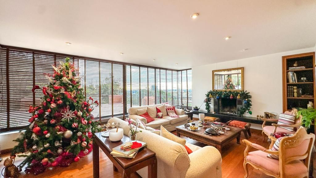 Apartamento en venta Cundinamarca Bogotá Cerros De Santa Barbara 298 m2 Habitaciones 4 Baños 5 Garajes 3 Precio $3400000000