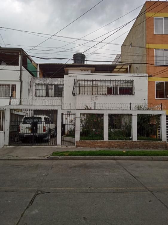 Casa en venta Cundinamarca Bogotá Las Orquideas 260 m2 Habitaciones 4 Baños 4 Garajes 1 Precio $1400000000