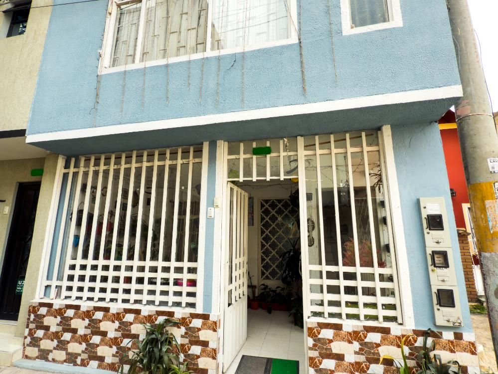 Casa en venta Cundinamarca Bogotá Carvajal 244 m2 Habitaciones 6 Baños 6 Garajes 0 Precio $500000000