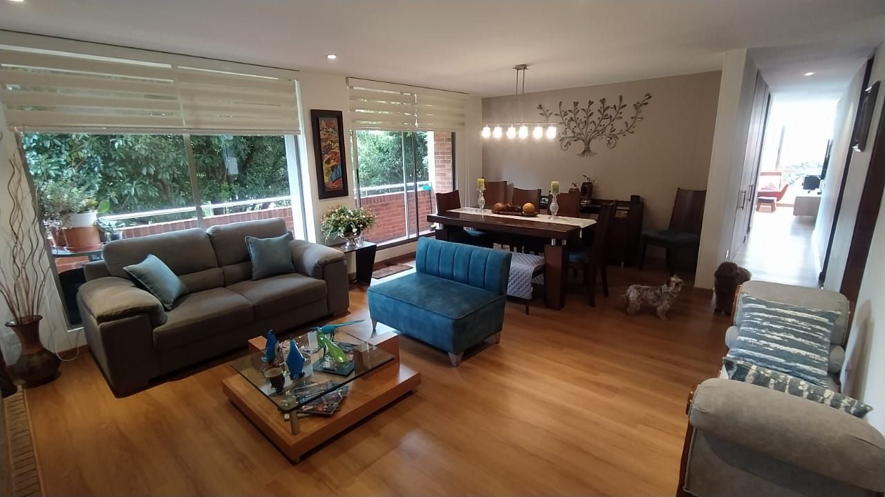 Apartamento en venta Cundinamarca Bogotá Cr Versalles 130 m2 Habitaciones 3 Baños 4 Garajes 2 Precio $1030000000