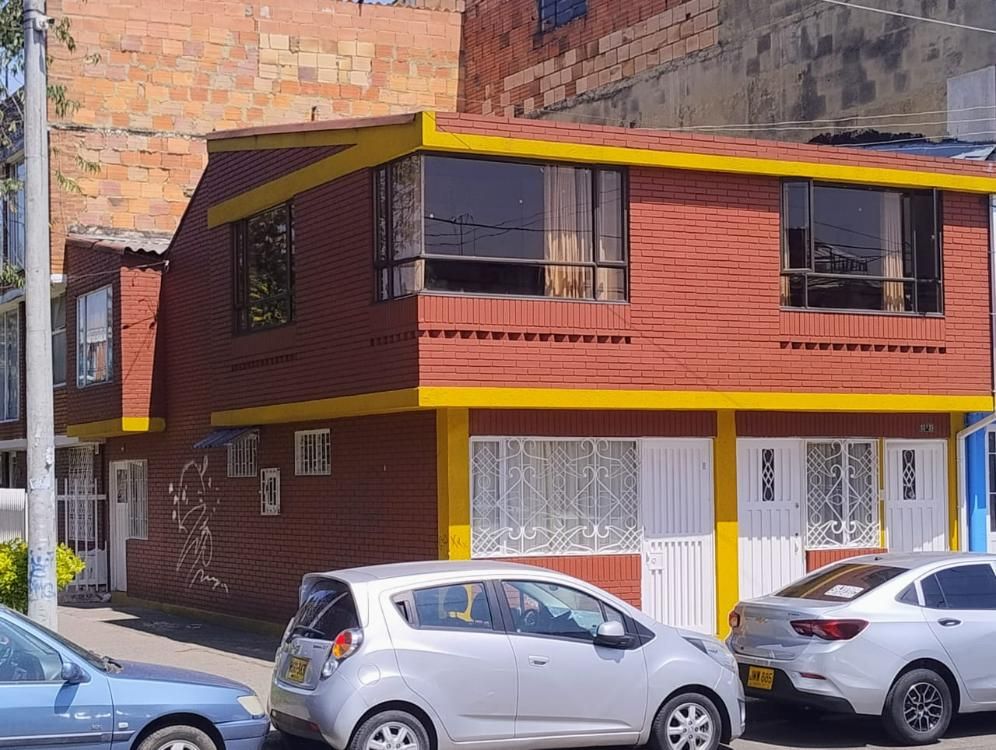 Casa en venta Cundinamarca Bogotá Ciudad Quirigua 140 m2 Habitaciones 6 Baños 3 Garajes 0 Precio $580000000