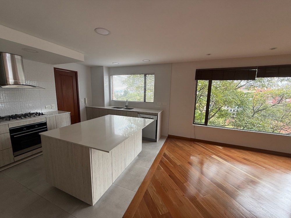 Apartamento en venta Cundinamarca Bogotá El Nogal 175 m2 Habitaciones 3 Baños 4 Garajes 3 Precio $1650000000