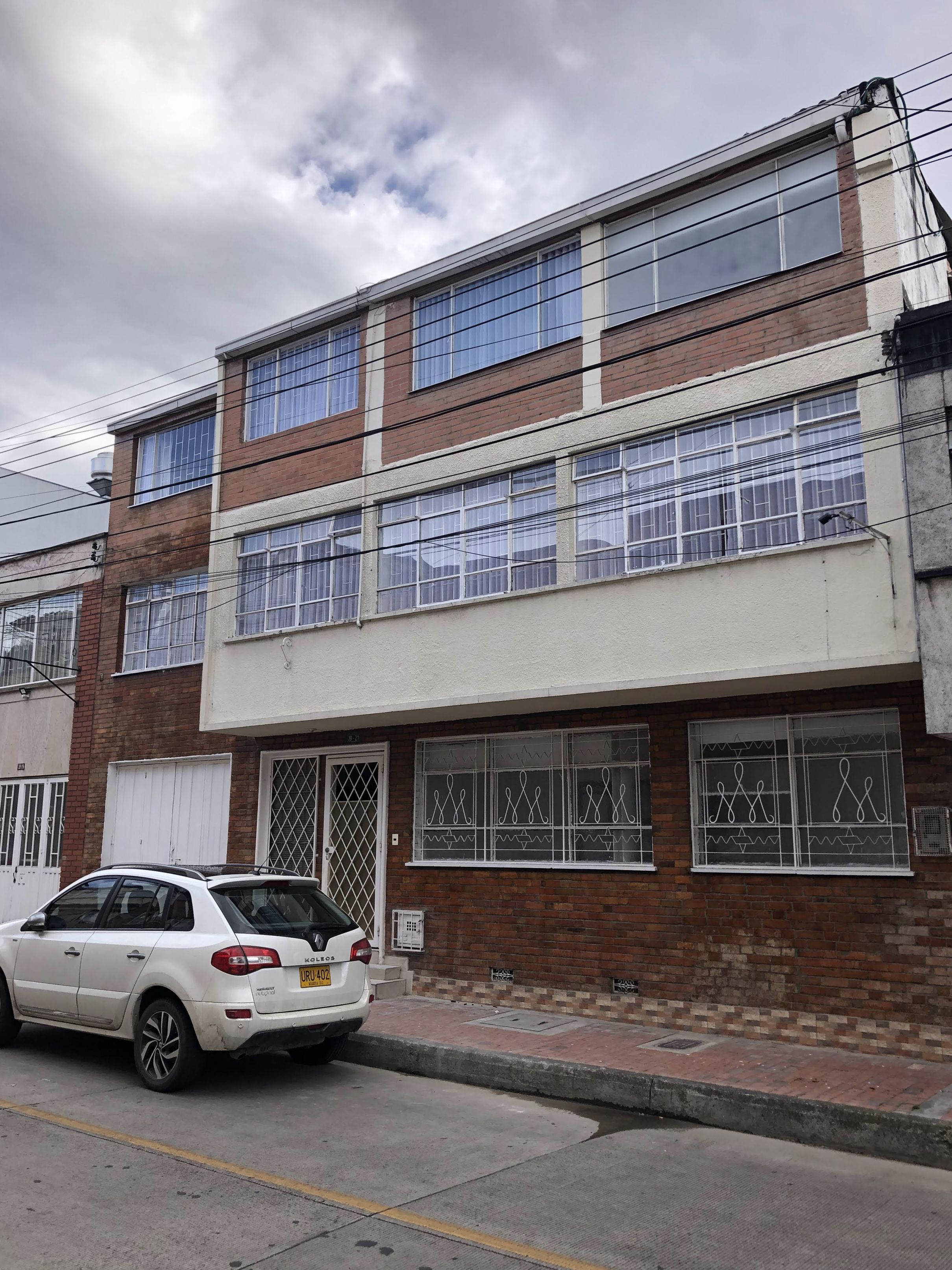 Casa en venta Cundinamarca Bogotá La Soledad 187 m2 Habitaciones 6 Baños 6 Garajes 0 Precio $980000000