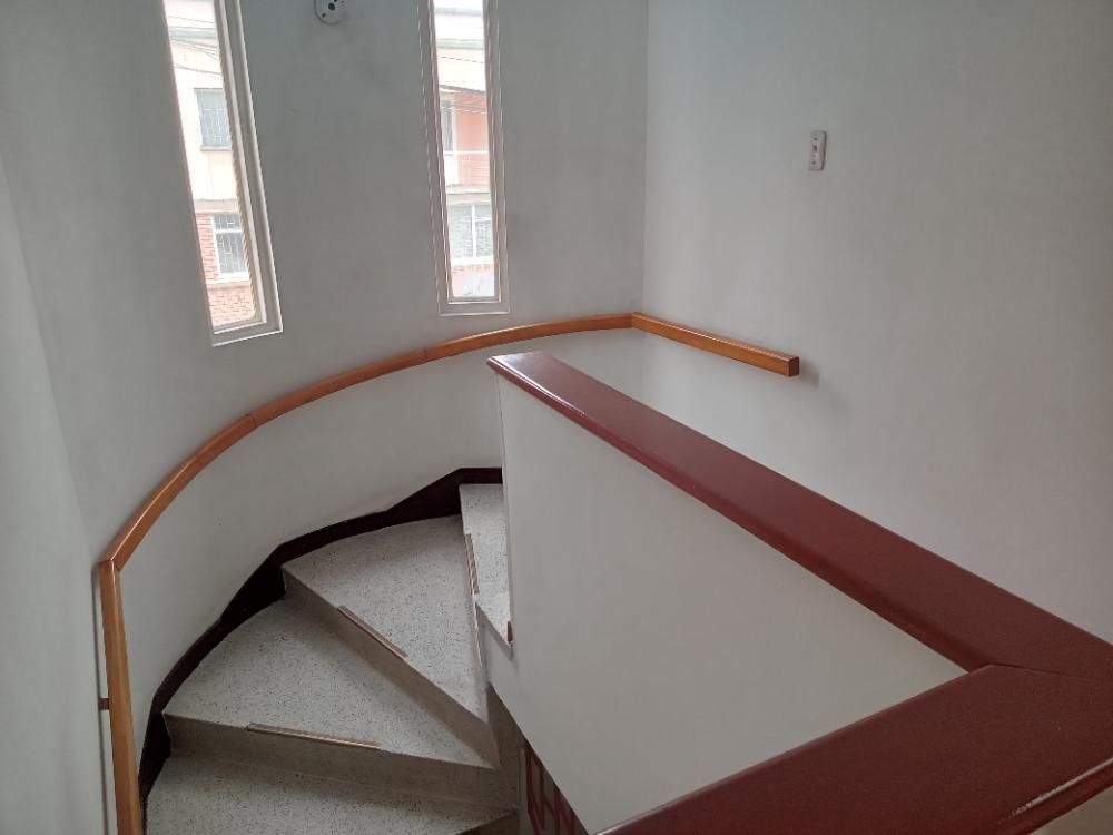 Casa en venta Cundinamarca Bogotá Ciudad Jardín Sur 218 m2 Habitaciones 8 Baños 4 Garajes 2 Precio $780000000
