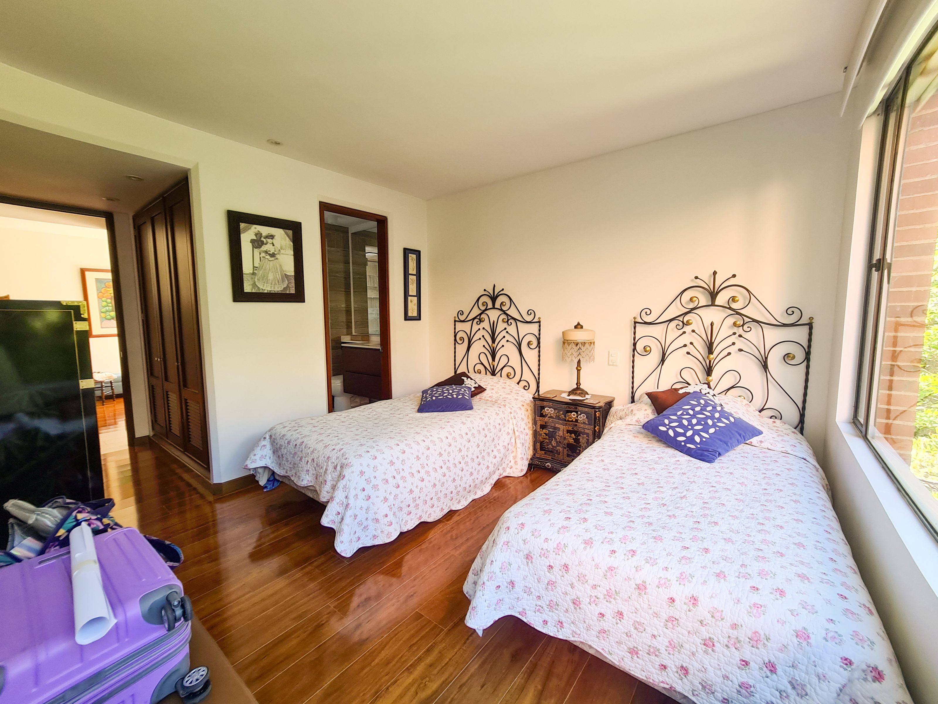 Apartamento en venta Cundinamarca Bogotá La Acanada 187 m2 Habitaciones 3 Baños 5 Garajes 4 Precio $1600000000