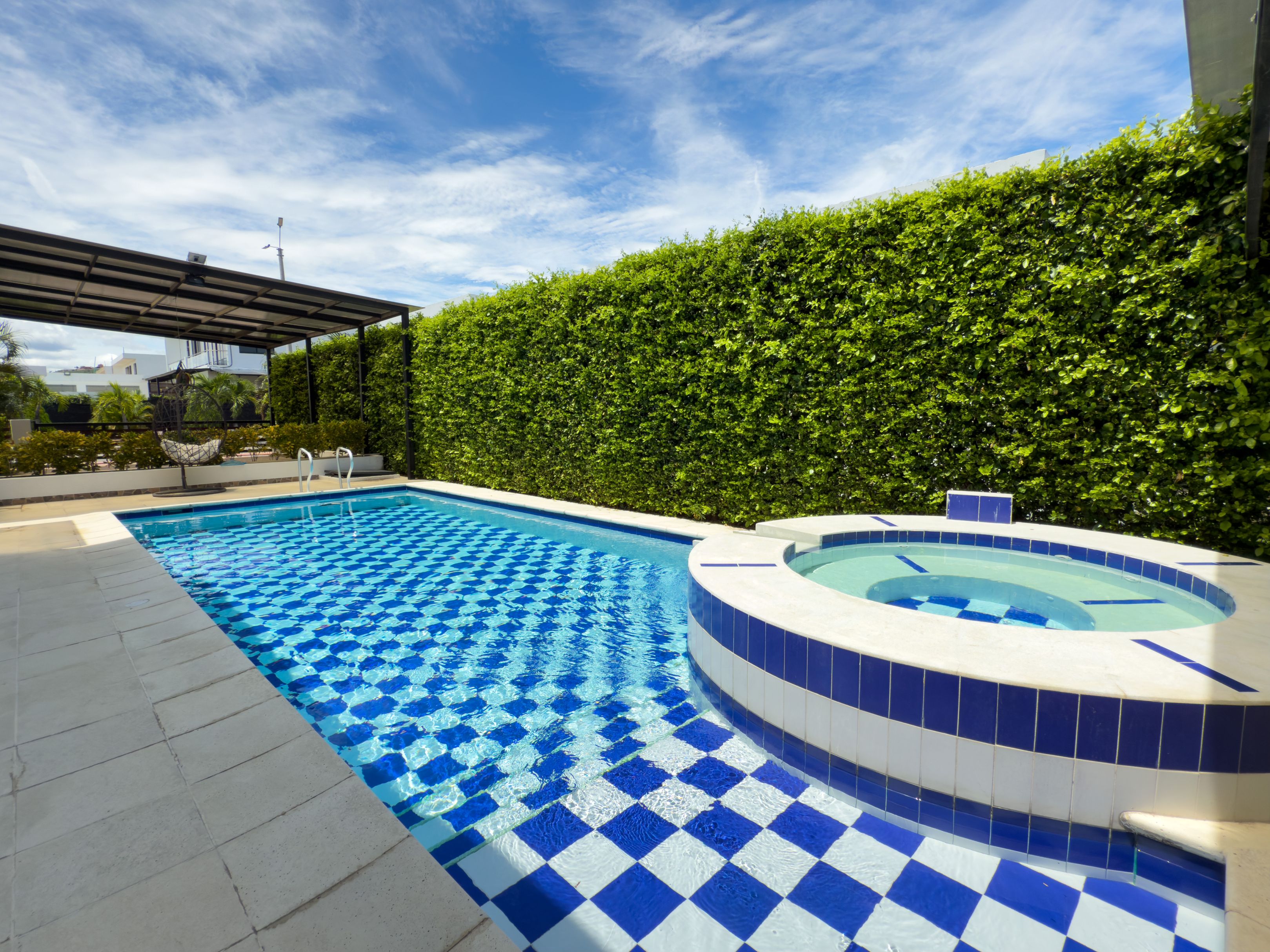 Casa en venta Cundinamarca Girardot Cn Tierra Linda 180 m2 Habitaciones 4 Baños 5 Garajes 2 Precio $750000000