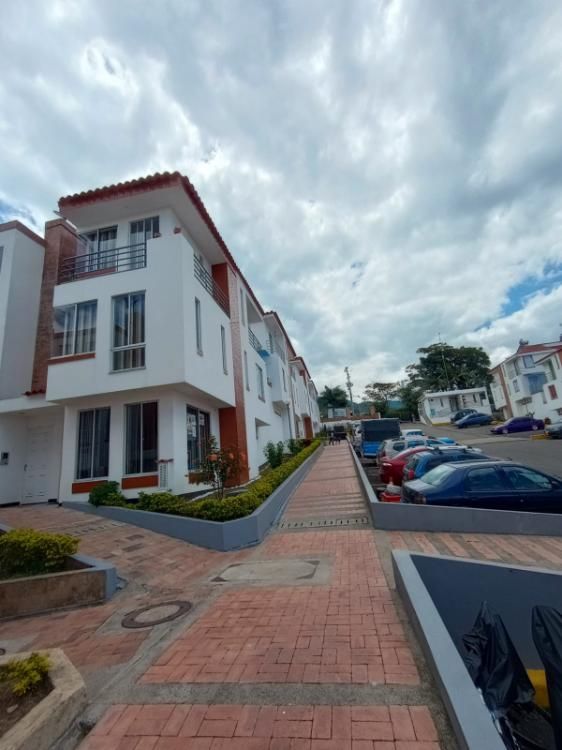 Casa en venta Cundinamarca Fusagasugá Sector La Palma 106 m2 Habitaciones 4 Baños 3 Garajes 0 Precio $320000000