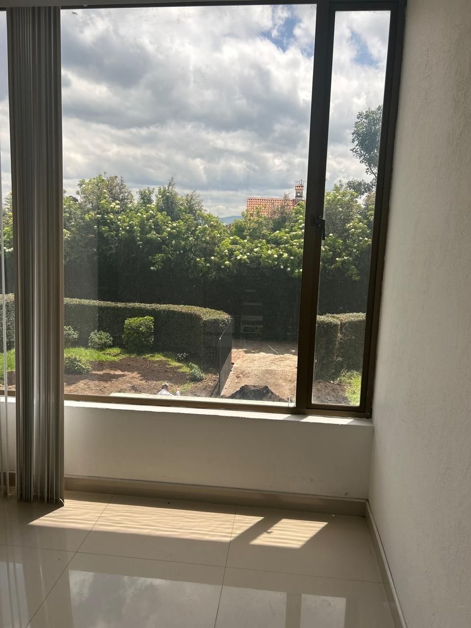 Casa en arriendo Cundinamarca Cota Cota 375 m2 Habitaciones 4 Baños 4 Garajes 3 Precio $5500000