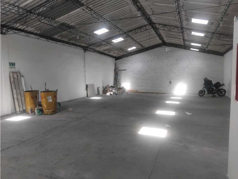 Bodega en arriendo Caldas Manizales Manizales 180 m2 Habitaciones 0 Baños 1 Garajes 2 Precio $3700000
