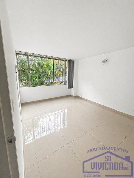 Apartaestudio en arriendo Antioquia Medellín San Bernardo 64 m2 Habitaciones 1 Baños 1 Garajes 1 Precio $2400000