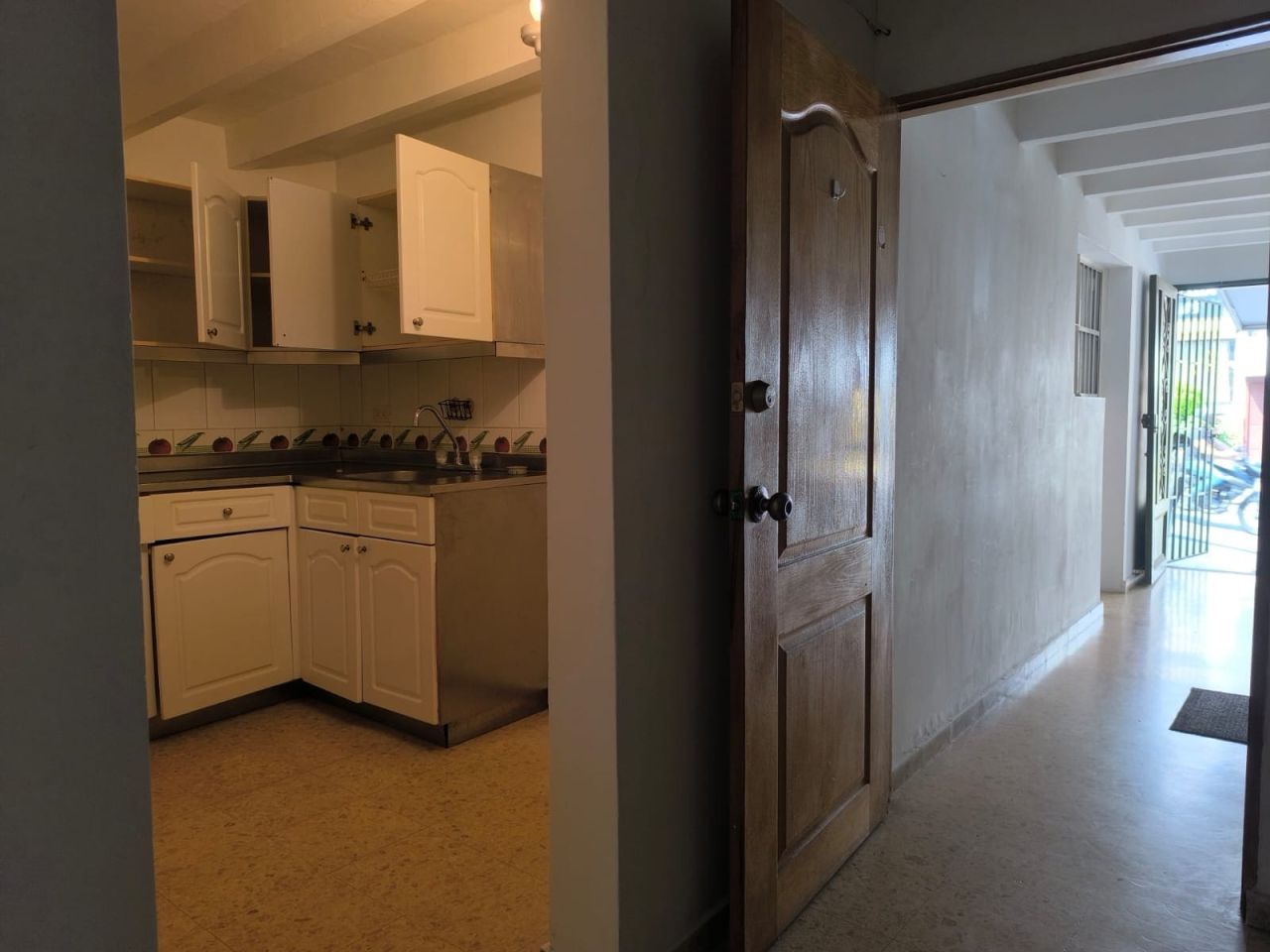 Apartaestudio en arriendo Antioquia Medellín La Gloria 40 m2 Habitaciones 1 Baños 1 Garajes 0 Precio $1800000