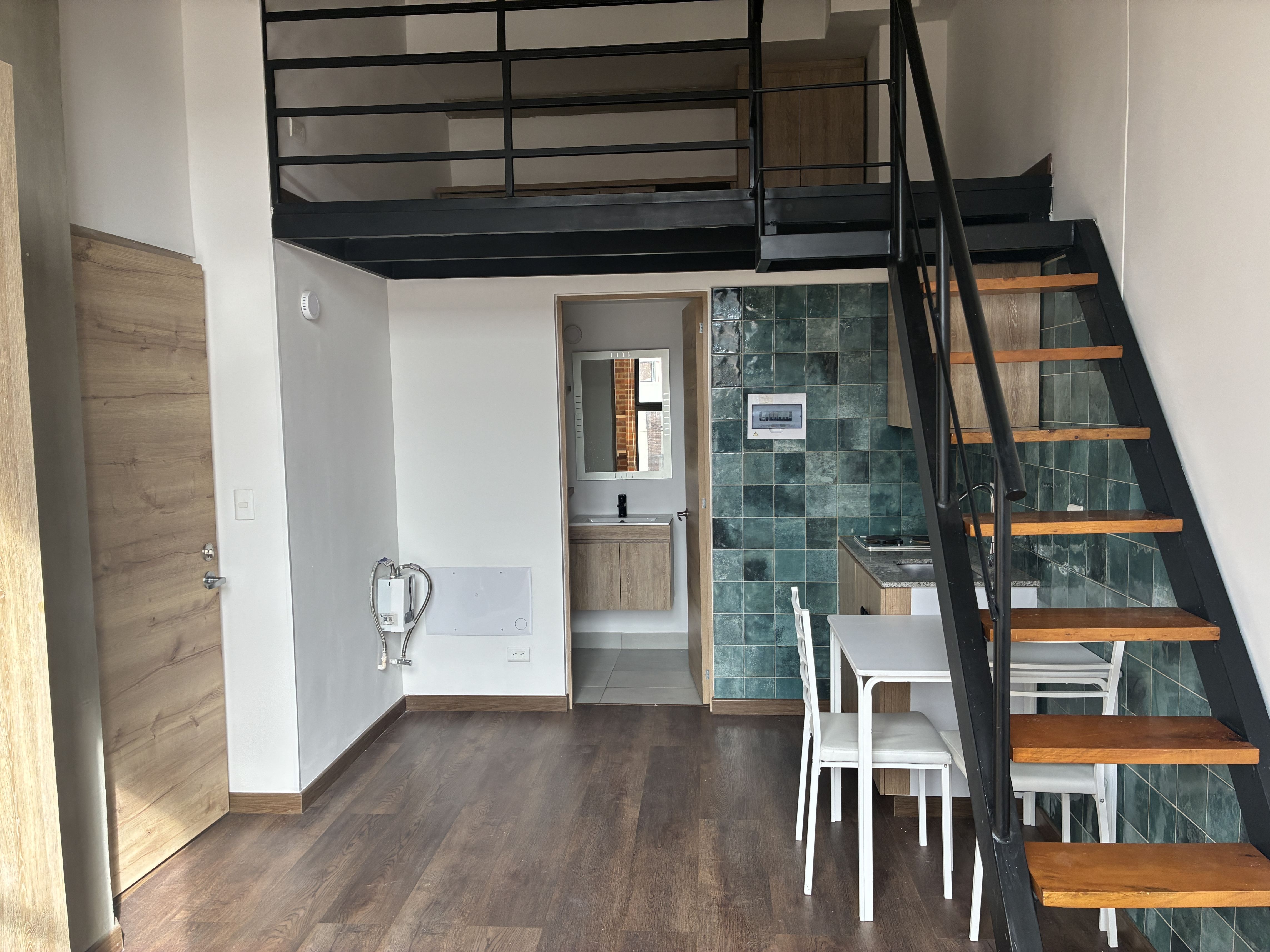 Apartaestudio en arriendo o venta Cundinamarca Bogotá Las Margaritas 27 m2 Habitaciones 1 Baños 1 Garajes 0 Precio venta $245000000 Precio arriendo $2100000