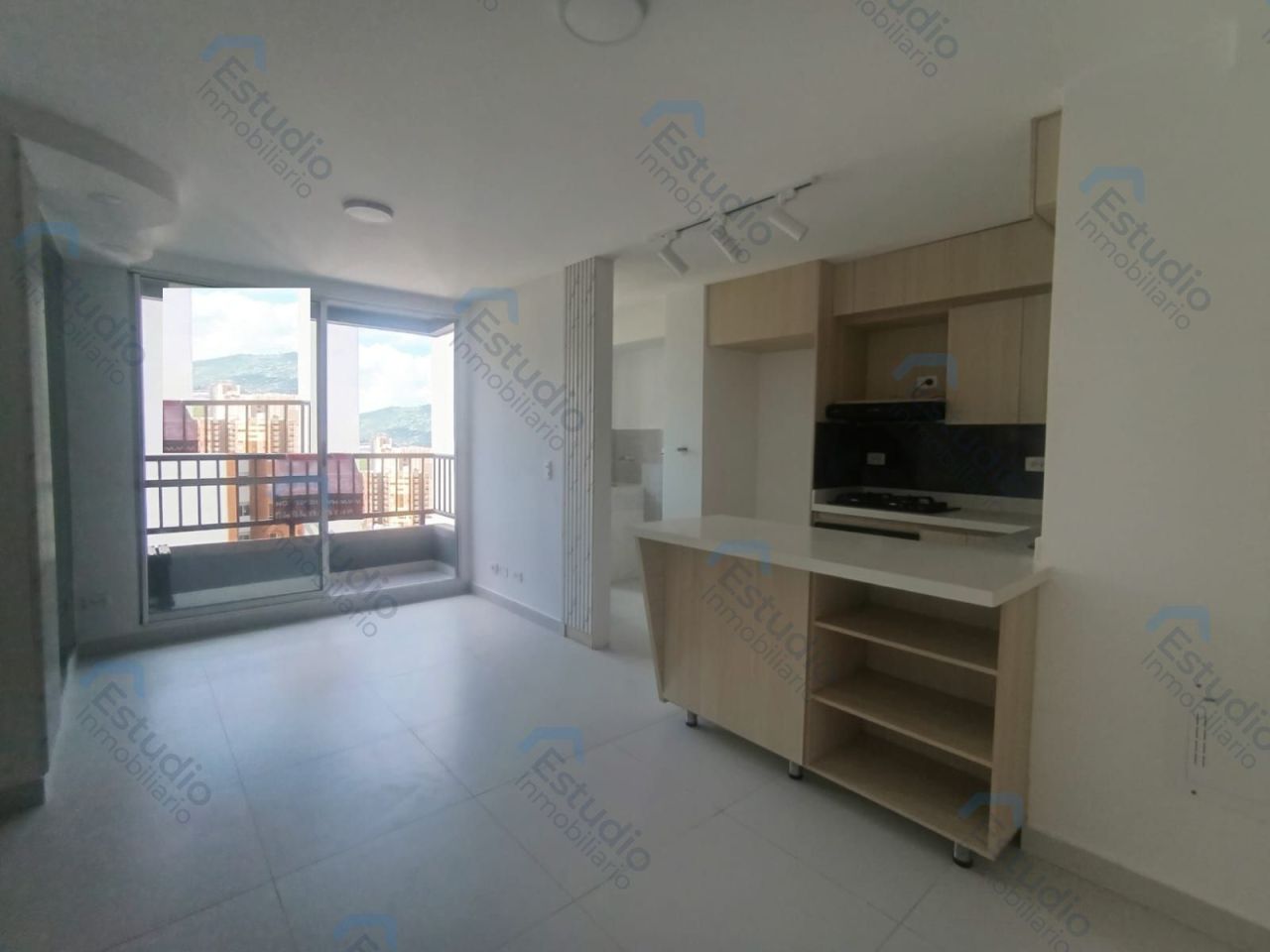 Apartamento en arriendo Antioquia Bello La Navarra 55 m2 Habitaciones 3 Baños 2 Garajes 1 Precio $1800000