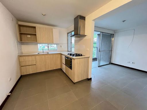 Apartamento en arriendo Antioquia Medellín El Rincon 55 m2 Habitaciones 2 Baños 2 Garajes 1 Precio $2750000