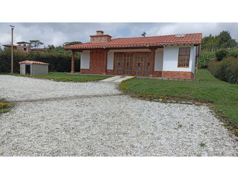 Casa Campestre en venta Antioquia El Carmen De Viboral La Alhambra 189 m2 Habitaciones 3 Baños 3 Garajes 4 Precio $1350000000