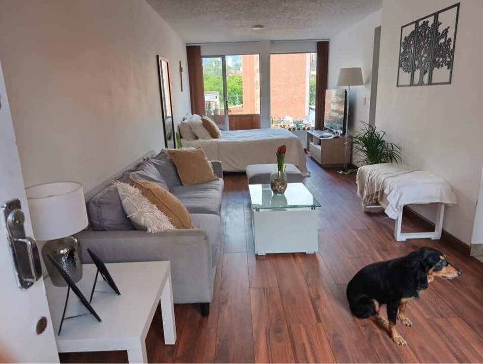 Apartaestudio en arriendo Antioquia Medellín Urbanizacion Los Conquistadores 34 m2 Habitaciones 1 Baños 1 Garajes 0 Precio $2200000