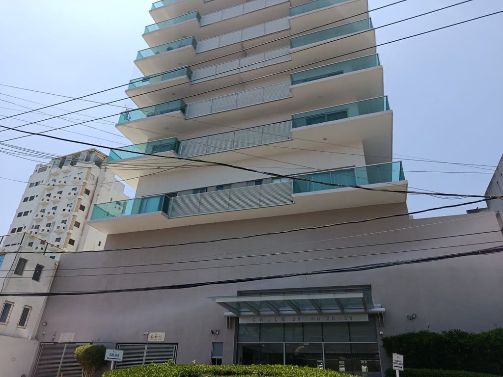 Apartamento en arriendo Bolívar Cartagena Manga 132 m2 Habitaciones 3 Baños 2 Garajes 0 Precio $5700000