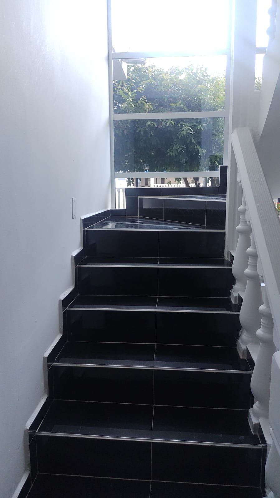 Casa en venta Tolima Melgar Melgar 265 m2 Habitaciones 6 Baños 7 Garajes 3 Precio $1800000000