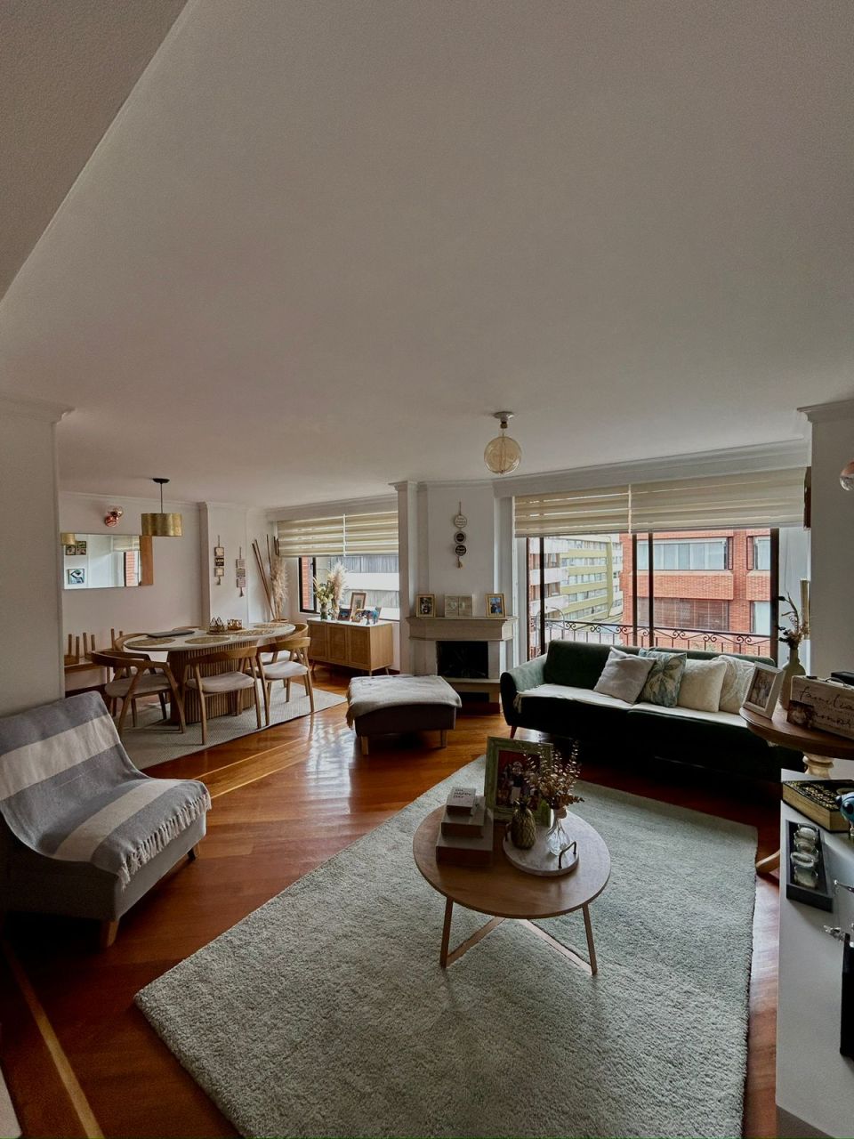 Apartamento en venta Cundinamarca Bogotá Santa Barbara Central 129 m2 Habitaciones 3 Baños 3 Garajes 2 Precio $960000000