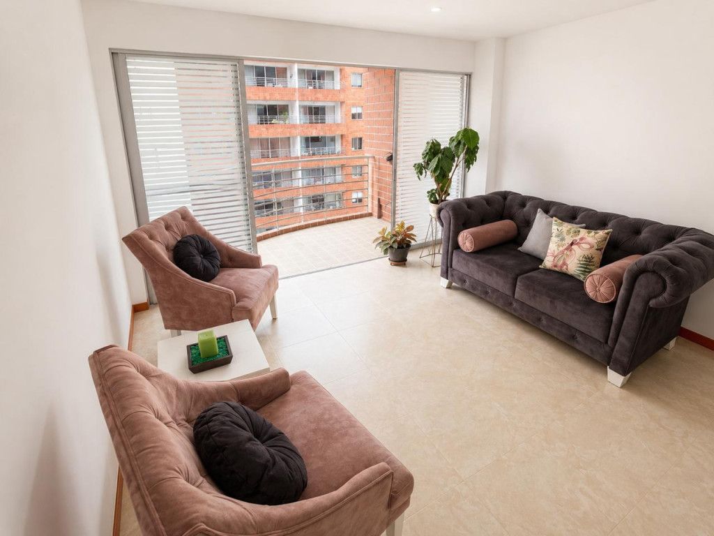 Apartamento en venta Valle Del Cauca Cali Area Libre - Parque Del Amor 82 m2 Habitaciones 4 Baños 2 Garajes 1 Precio $470000000